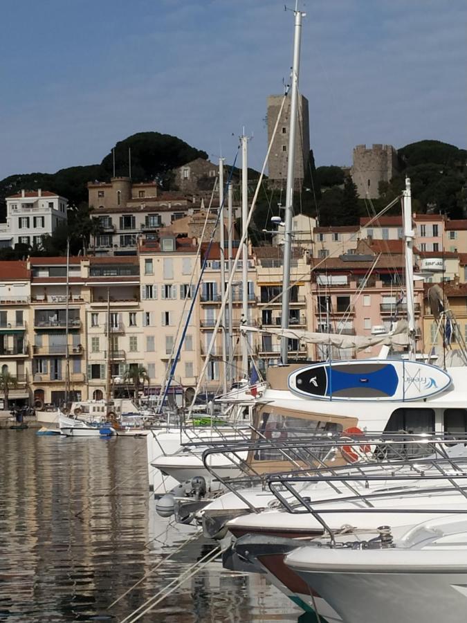 Ferretti 36 ' Bateau A Quai Vieux-Port Cannes Festival La Croisette Eksteriør billede