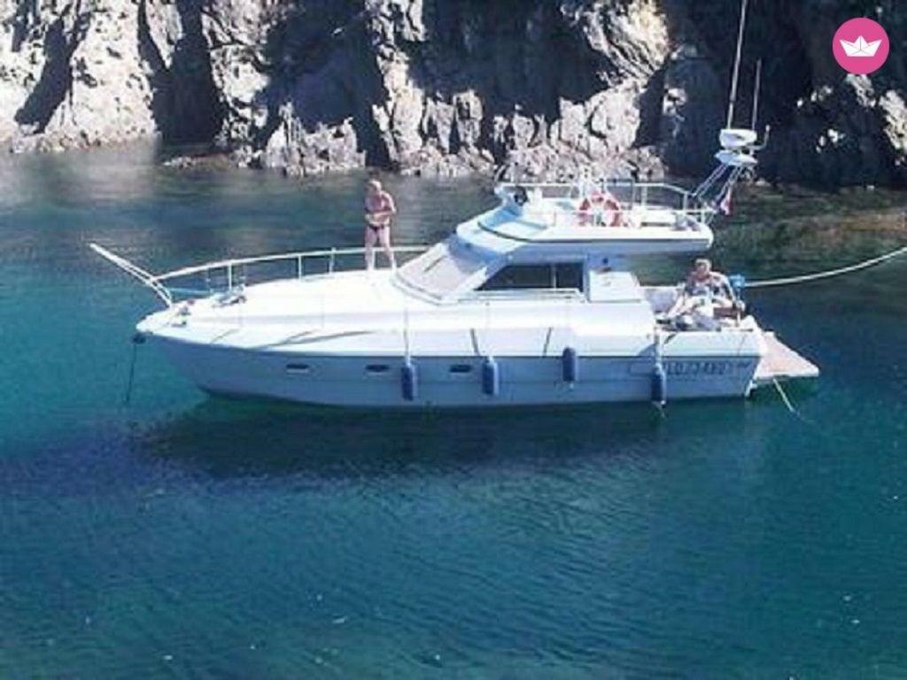 Ferretti 36 ' Bateau A Quai Vieux-Port Cannes Festival La Croisette Eksteriør billede